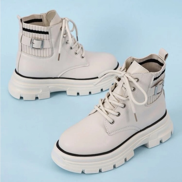 NWOT Chunky Boots - Picture 5 of 5